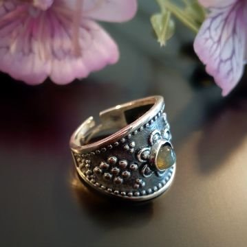 Labradorit Taşlı Tasarım Gümüş Yüzük