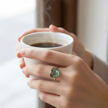 Okyanus Sedefi Kalp Tasarım Gümüş Yüzük