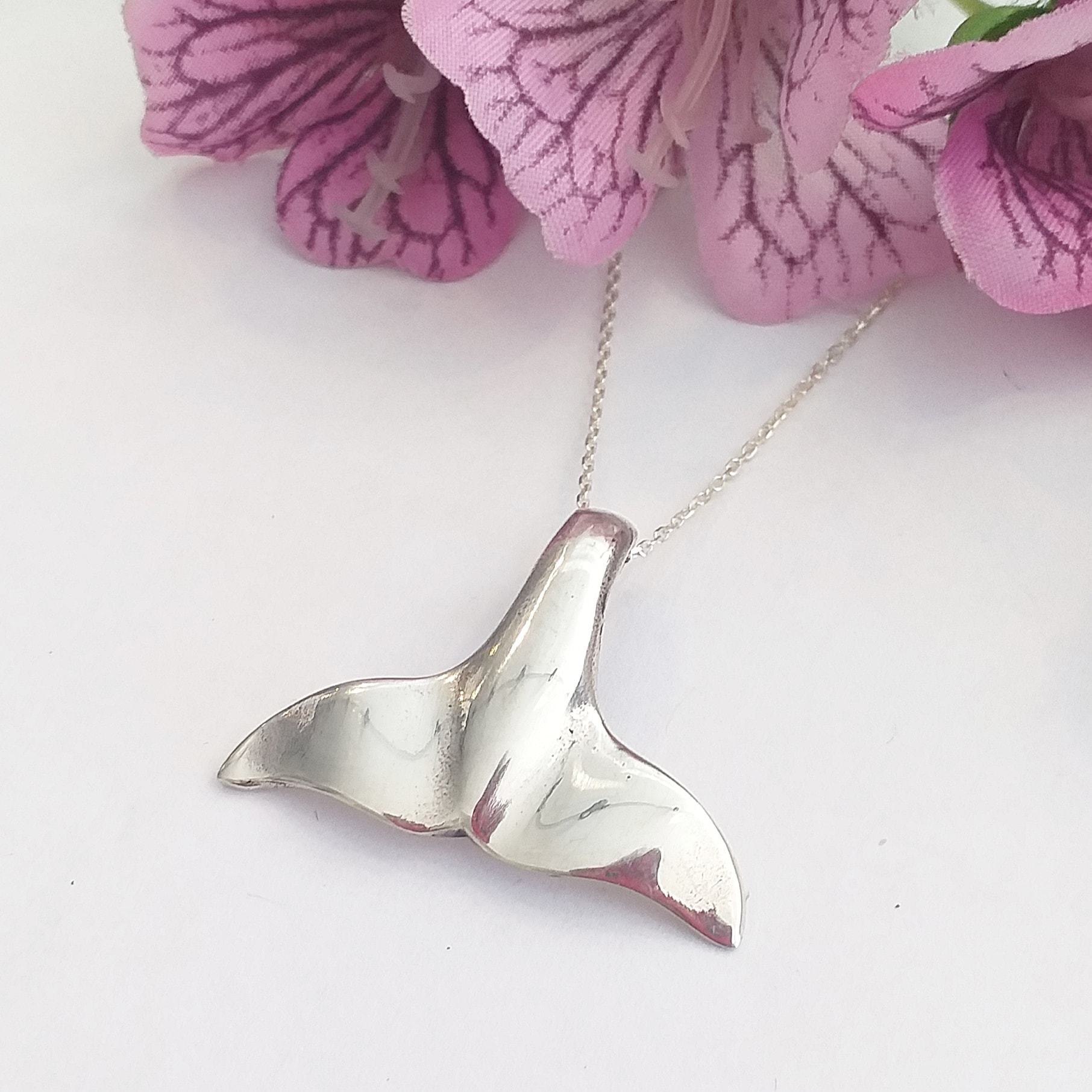 Balık Kuyruğu Şans Gümüş Kolye