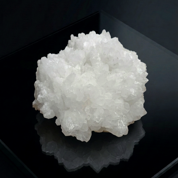 Kuvars Doğal Kayaç