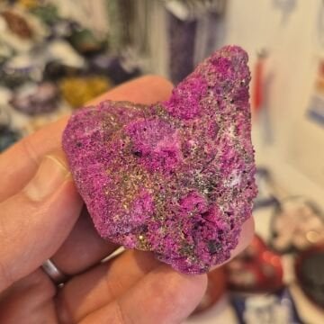 Ham Druzy Yakut Oluşumu Parça