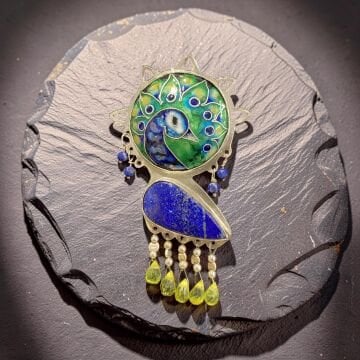 Tavus Kuşu Mineli Gümüş Broş