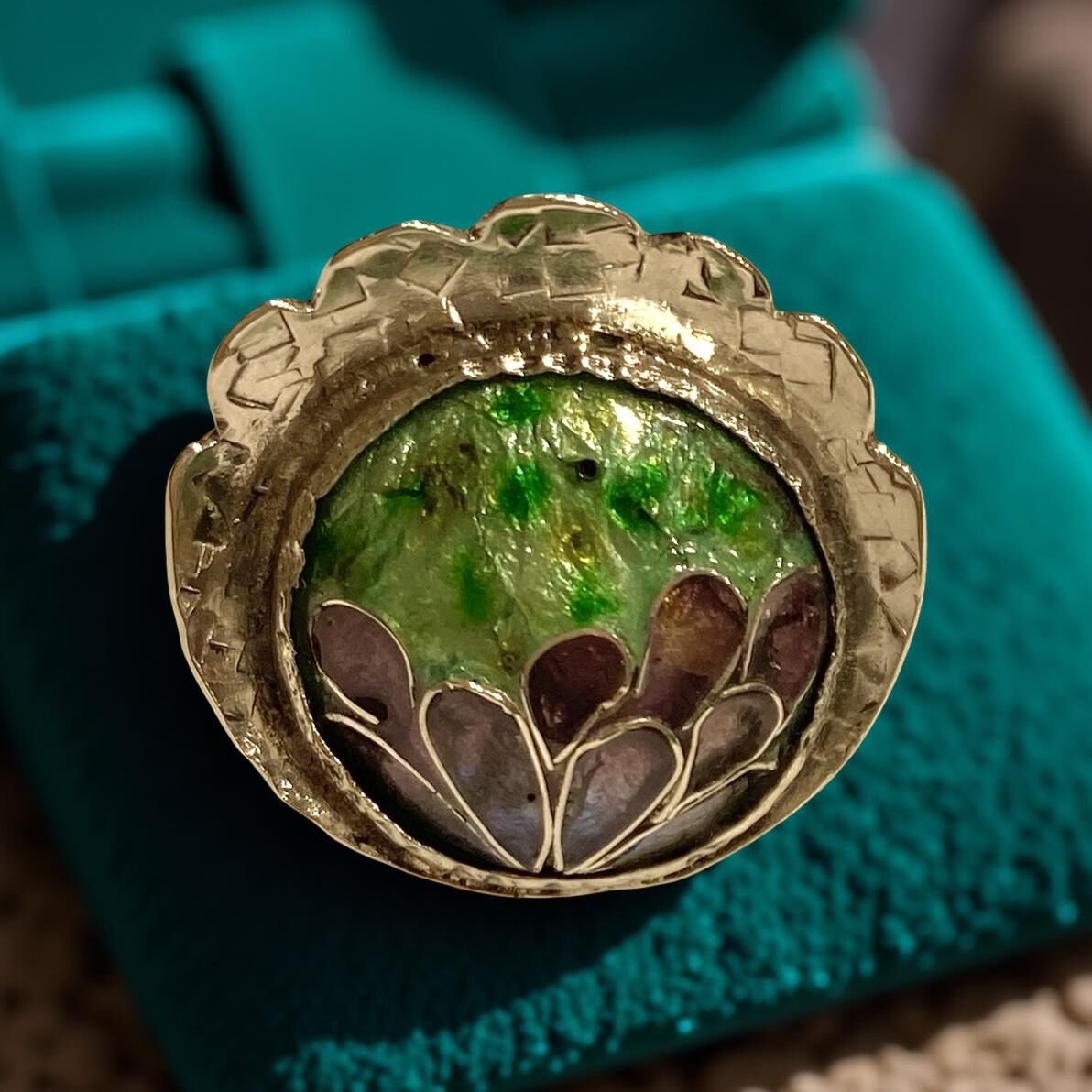 Sıcak Mineli Lotus Gümüş Yüzük