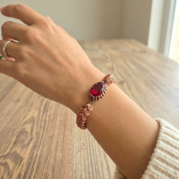 Kırmızı Taşlı Bakır Bileklik (Bilezik)
