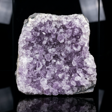 Ametist Doğal Kayaç