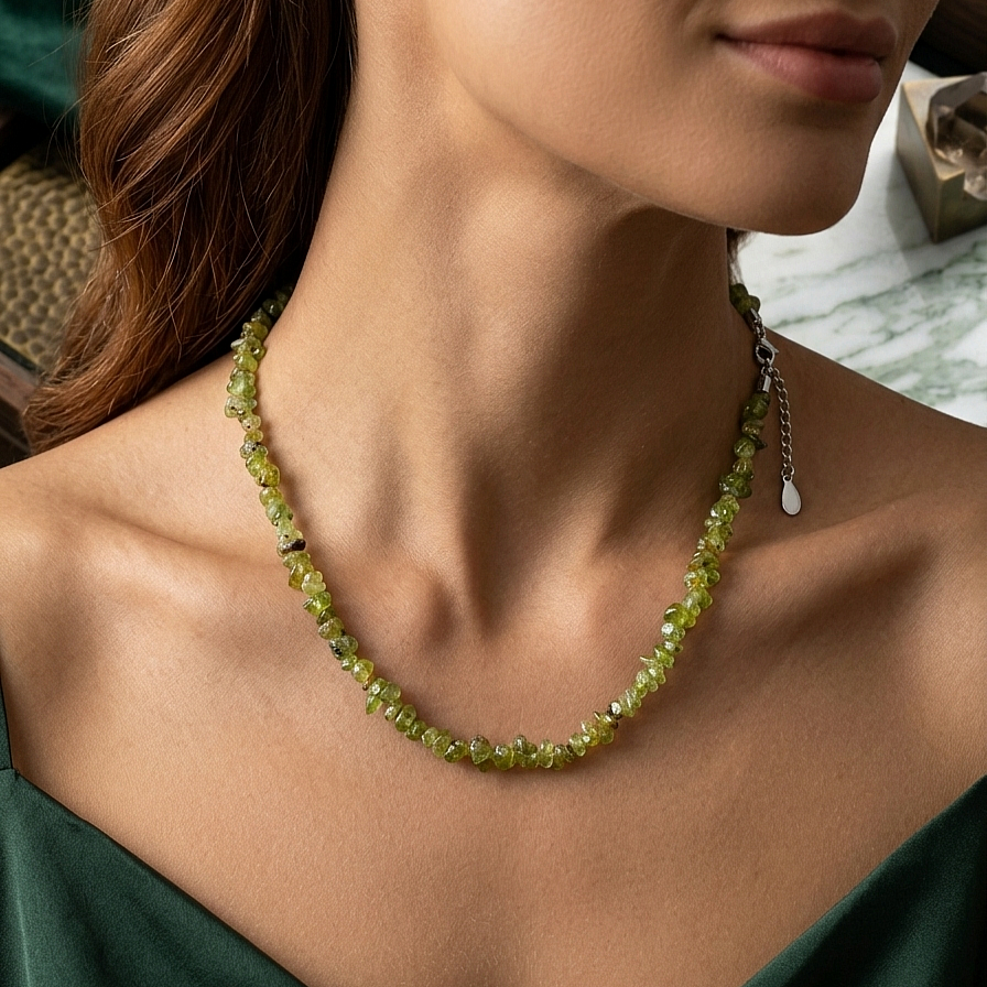 Zebercet (Peridot) Şekilsiz Doğal Taş Dizi Kolye