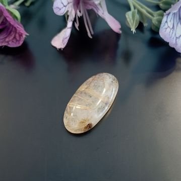 Gold Rutil Kuvars Taşı Kabaşon