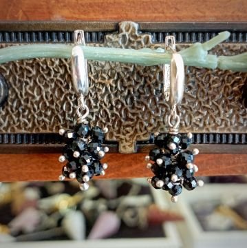 Siyah Turmalin Taşlı Salkım Gümüş Küpe