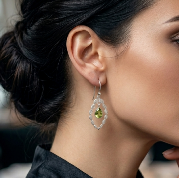 Zebercet (Peridot) Taşlı Tasarım Gümüş Küpe