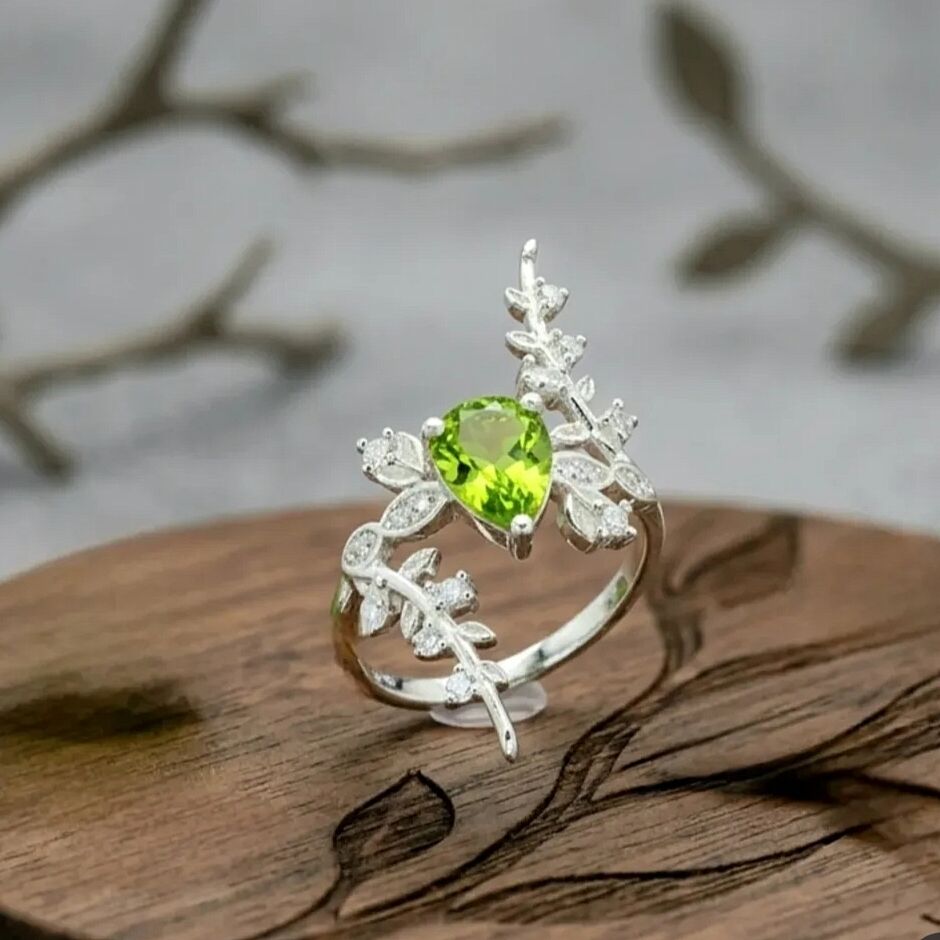 Zebercet (Peridot) Taşlı Tasarım Gümüş Yüzük