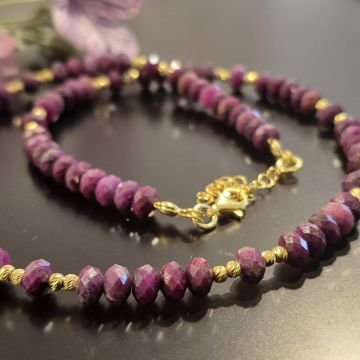 Yakut Taşlı Tasarım Gümüş Kolye