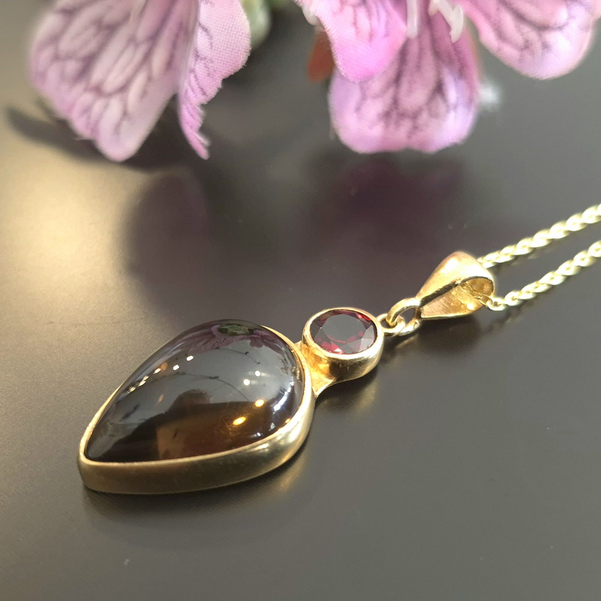 Dumanlı Kuvars ve Lal (Garnet) Taşlı Tasarım Gümüş Kolye