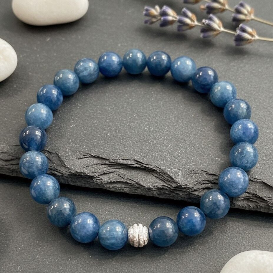 Mavi Kyanit Taşı Doğal Taş Gümüş Bileklik - Huzur ve Denge Temalı