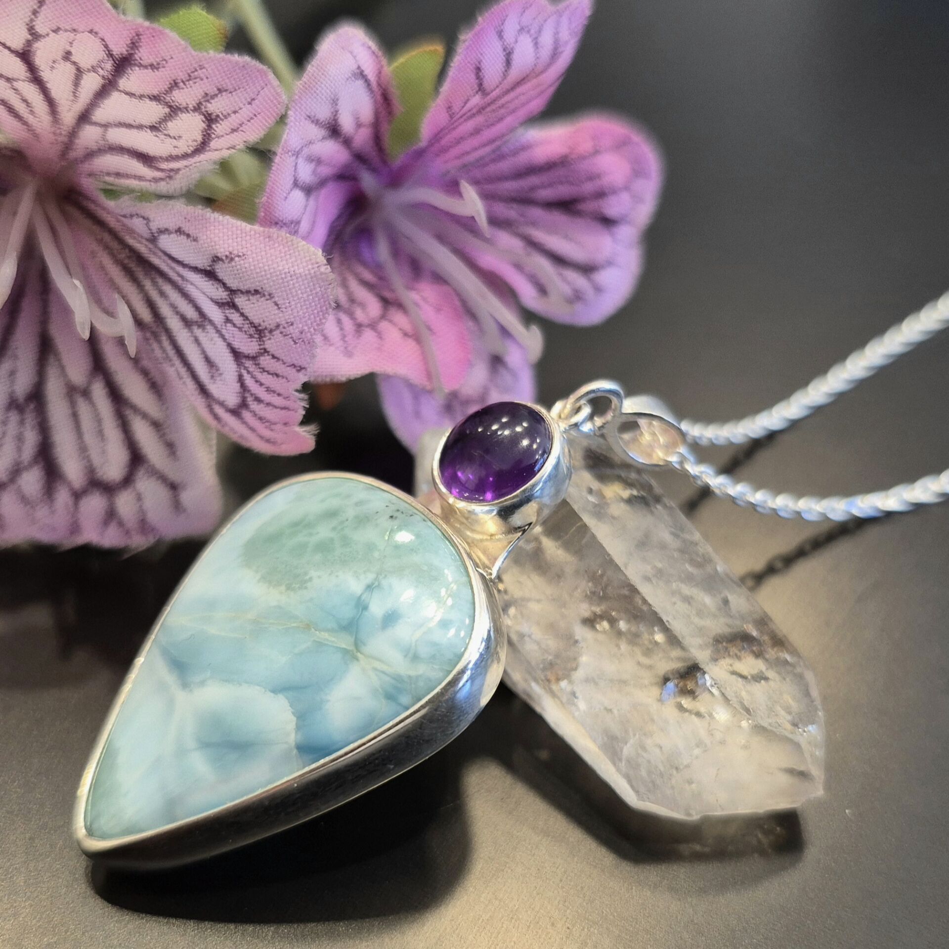 Larimar Taşı ve Ametist Taşıyla Tasarım Gümüş Kolye