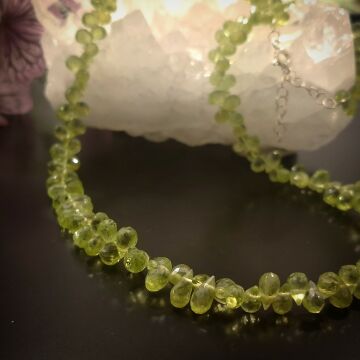 Zebercet ( Peridot) Gümüş Kolye