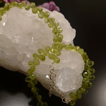 Zebercet ( Peridot) Gümüş Kolye