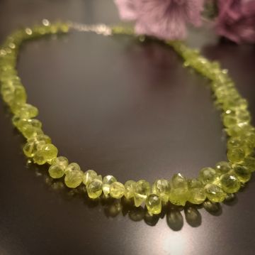 Zebercet ( Peridot) Gümüş Kolye