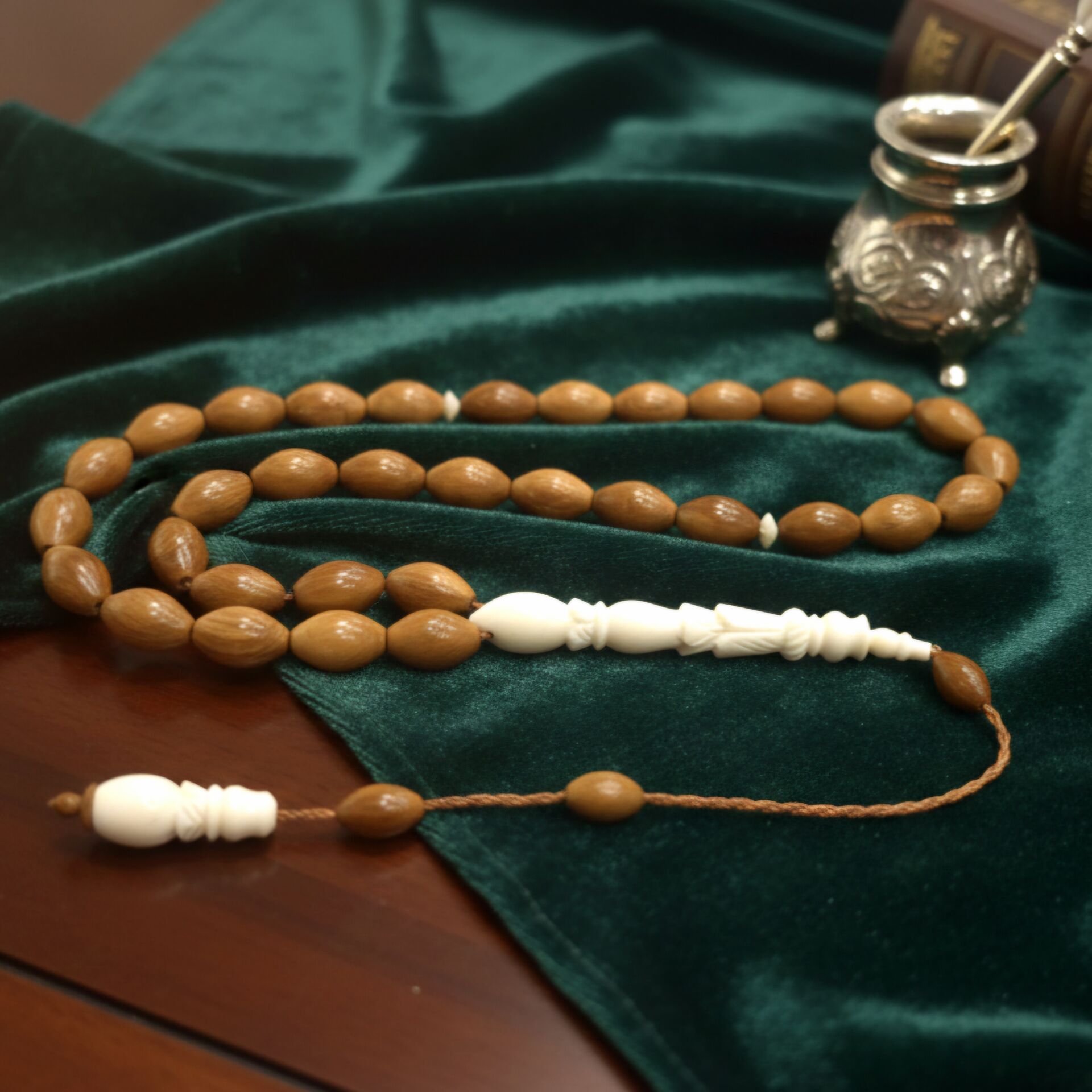 Arpa Kesim Kuka ve İşlemeli Kemik 33 lük Tesbih