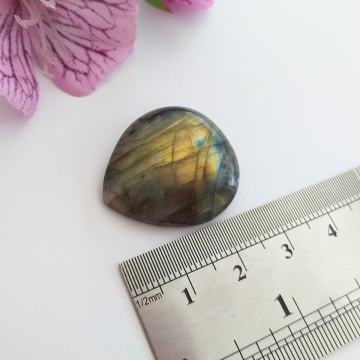 Labradorit Taşı Kabaşon